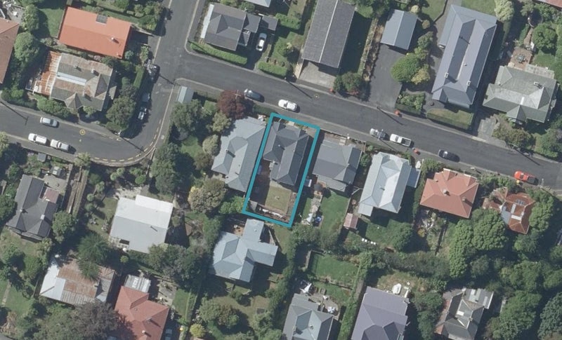 11 Mosgiel Street, Mornington, Dunedin - Carousel 1