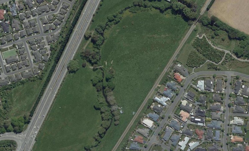 3 Pepper Tree Lane, Redwood, Christchurch - Carousel 1
