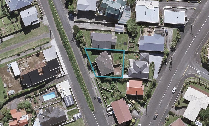 31 Bayly Road, Moturoa, New Plymouth - Carousel 1