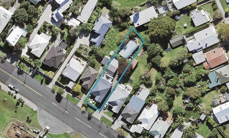 2/91 Old Mill Road, Westmere, Auckland - Carousel 1