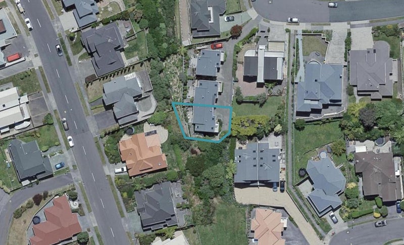 25B Derry Hill, Churton Park, Wellington - Carousel 1