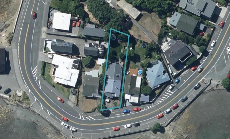 3 Sunset Parade, Plimmerton, Porirua - Carousel 1