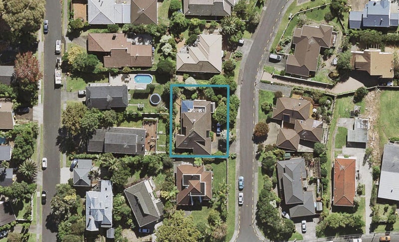 4 La Roche Place, Northcote, Auckland - Carousel 1