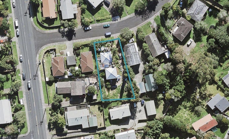 3 Lysander Crescent, Beach Haven, Auckland - Carousel 1