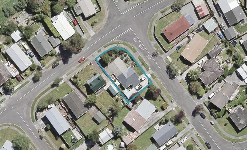 2/41 Tacoma Drive, Totara Park, Upper Hutt - Carousel 1