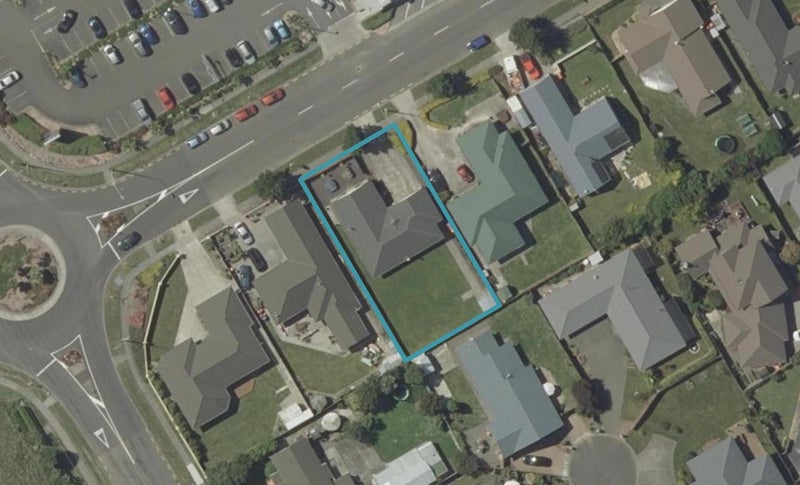 6 Fernlea Avenue, Kelvin Grove, Palmerston North - Carousel 1
