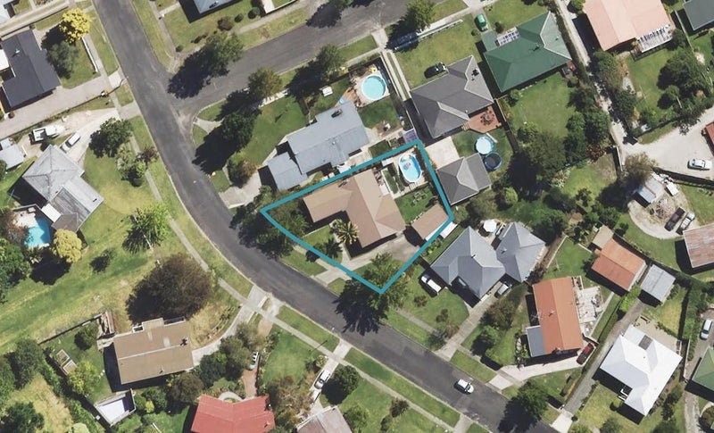 8 Seddon Crescent, Whataupoko, Gisborne - Carousel 1