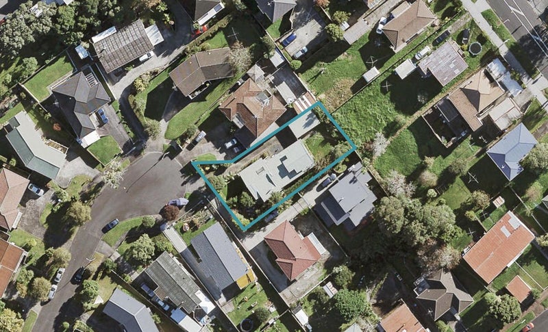 15 Crecy Place, New Windsor, Auckland - Carousel 1
