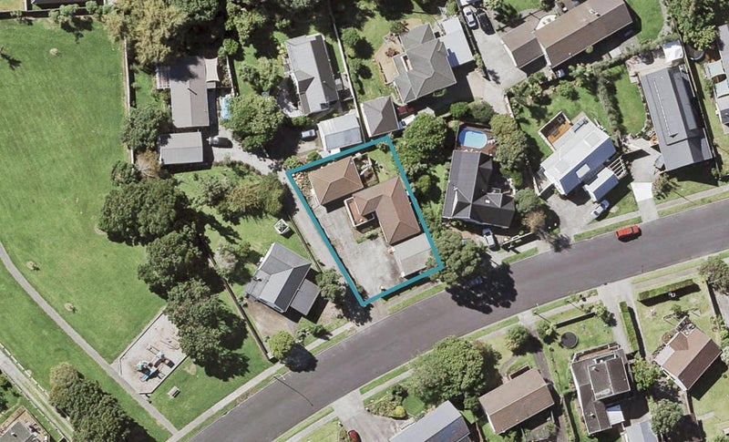 21 Marendellas Drive, Bucklands Beach, Auckland - Carousel 1