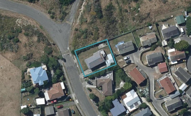 20 Moki Street, Titahi Bay, Porirua - Carousel 1