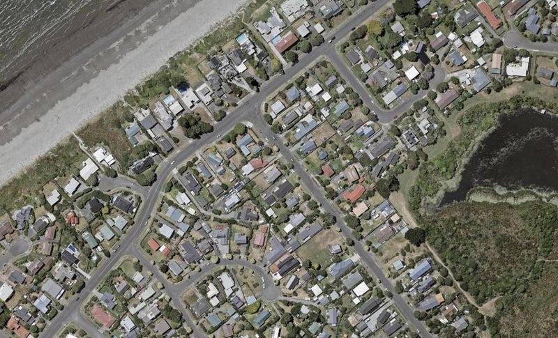 8 Eruini Street, Waikanae Beach, Waikanae - Carousel 1