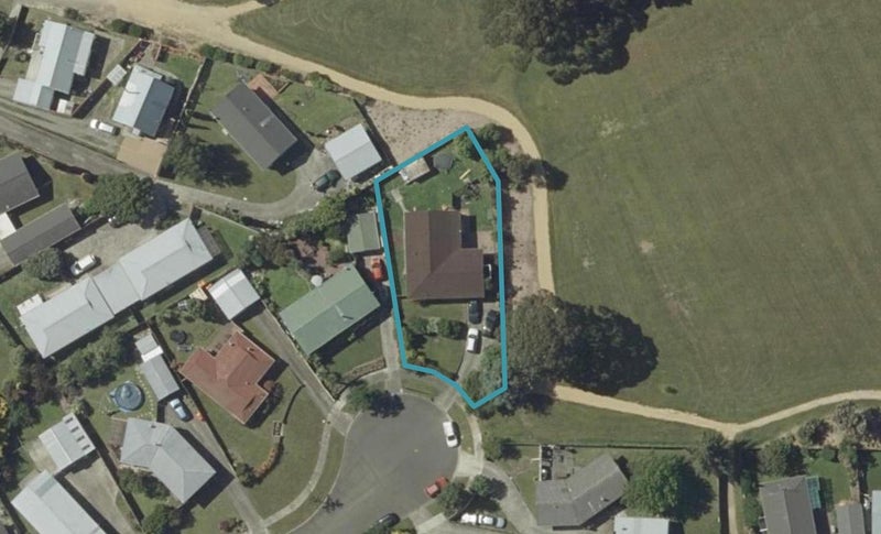 25 Lyndale Place, Kelvin Grove, Palmerston North - Carousel 1