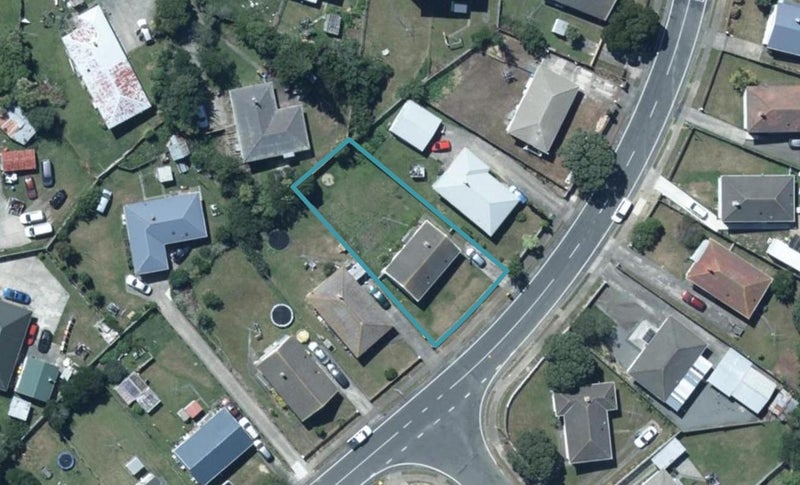 57 Corinna Street, Waitangirua, Porirua - Carousel 1