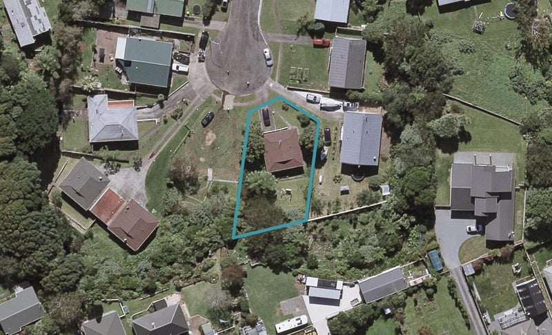 17 Brixham Place, Merrilands, New Plymouth - Carousel 1