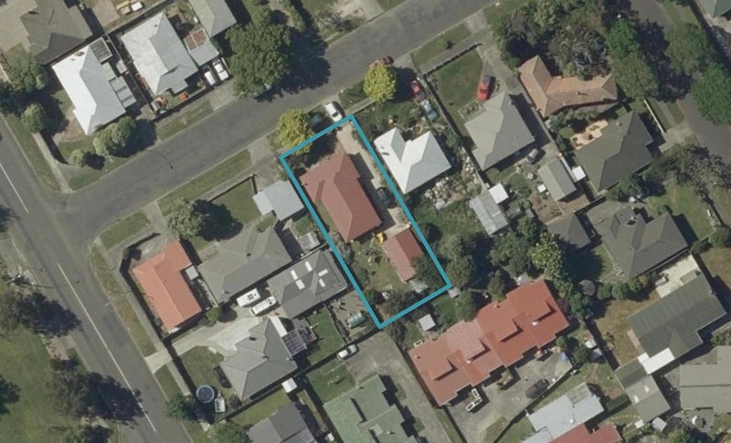 4 Liverpool Street, Takaro, Palmerston North - Carousel 1