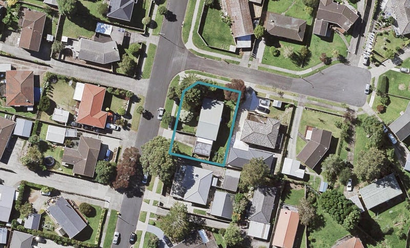 18 Minaret Drive, Bucklands Beach, Auckland - Carousel 1