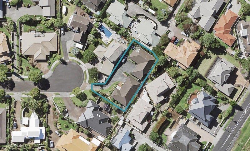 1/15 Sligo Place, Somerville, Manukau - Carousel 1