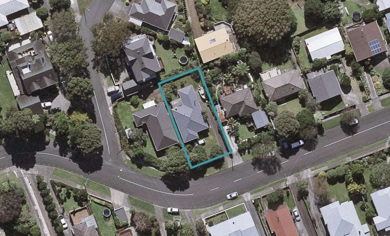 17 Rimu Street, Strandon, New Plymouth - Carousel 1