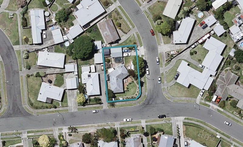 1 Selkirk Street, Tamatea, Napier - Carousel 1