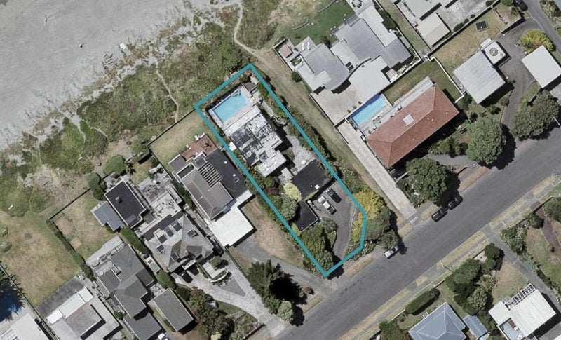 127 Tutere Street, Waikanae Beach, Waikanae - Carousel 1