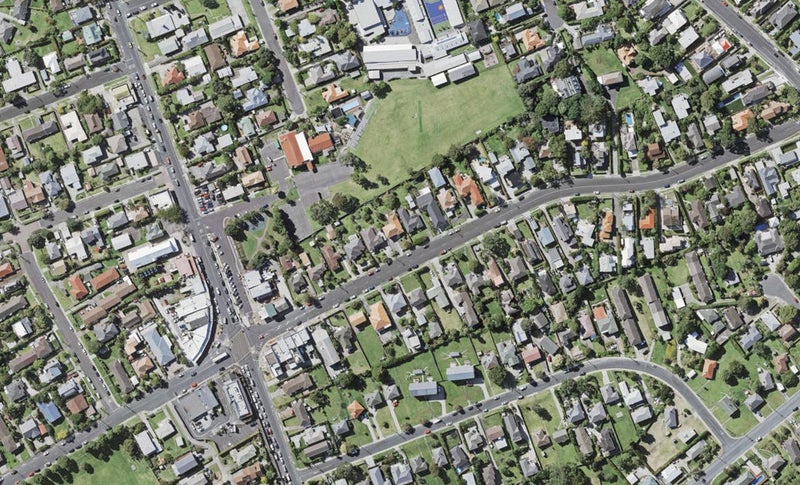 22 Williamson Avenue, Belmont, Auckland - Carousel 1