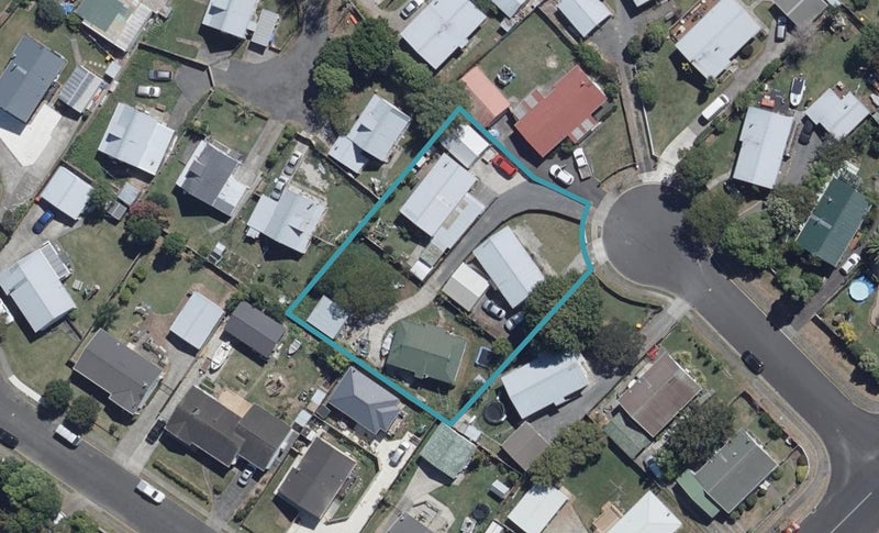 7 Bruton Place, Nawton, Hamilton - Carousel 1