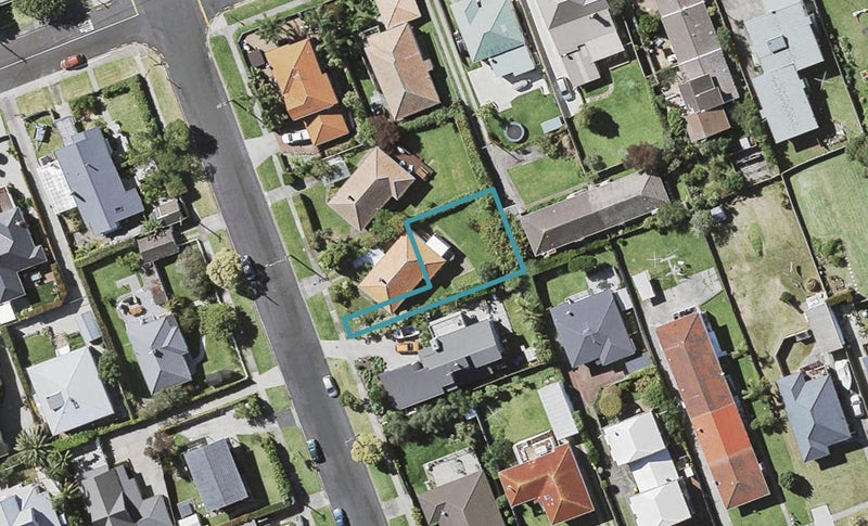 8B Regent Street, Devonport, Auckland - Carousel 1