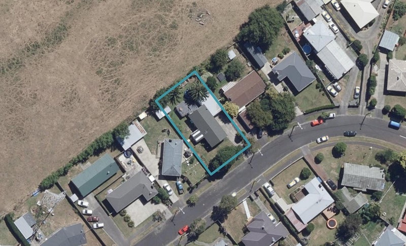 47 Sheridan Street, Silverdale, Hamilton - Carousel 1