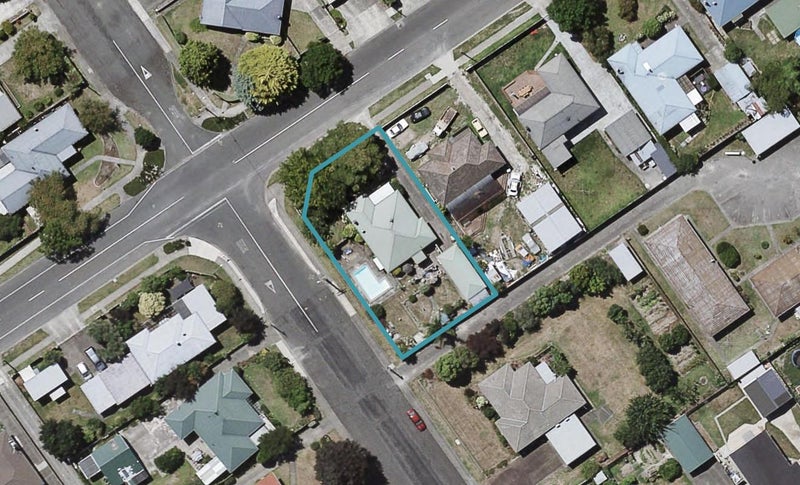 1401 Caroline Road, Mayfair, Hastings - Carousel 1