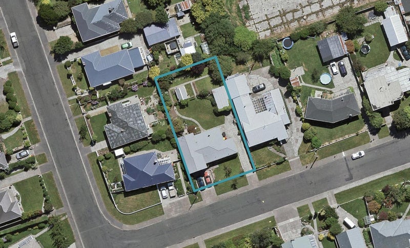 8 Fairview Avenue, Hawthorndale, Invercargill - Carousel 1