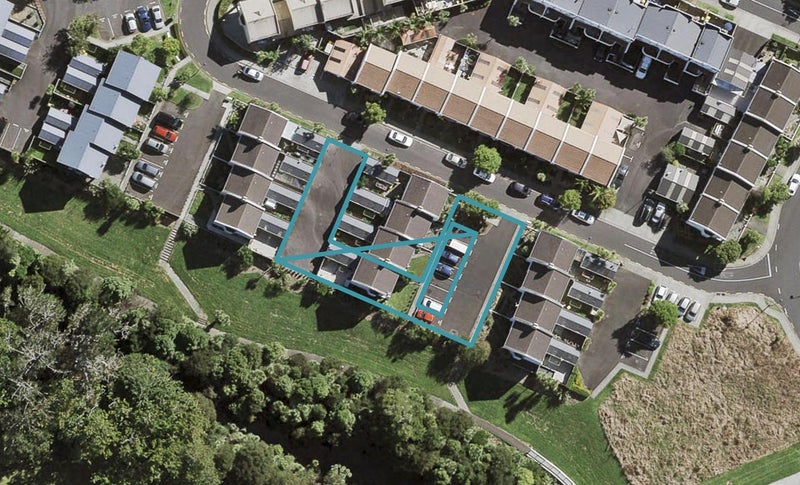 83 Winery Way, Henderson, Auckland - Carousel 1