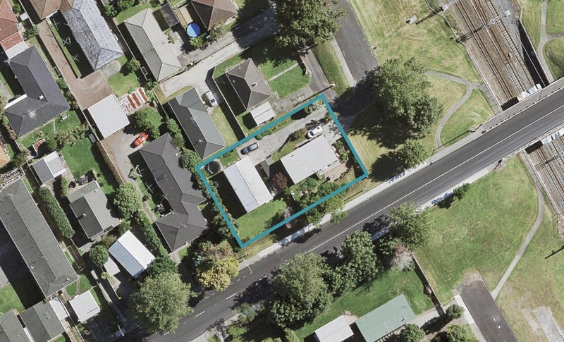 1/0 Railway Street West, Papakura, Auckland - Carousel 1