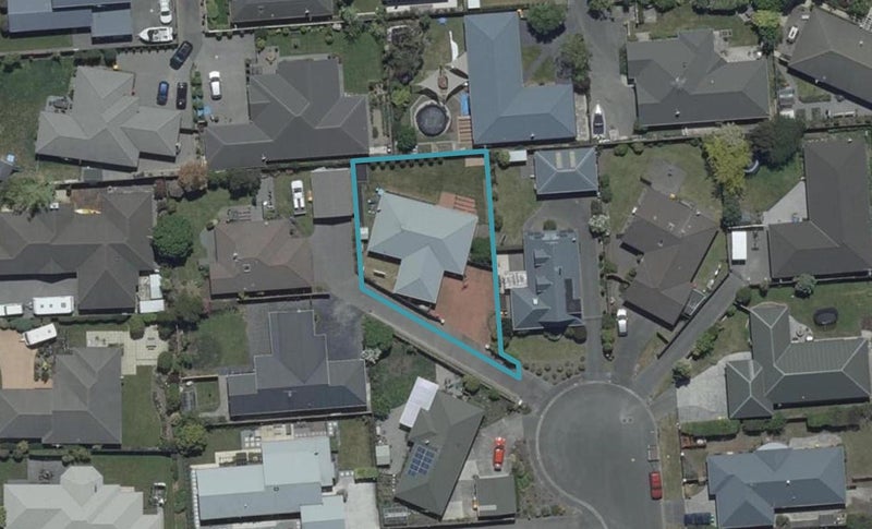 29 Giles Place, Shirley, Christchurch - Carousel 1