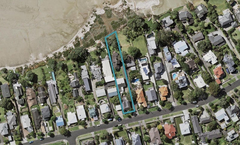 2/55 Beresford Street, Bayswater, Auckland - Carousel 1