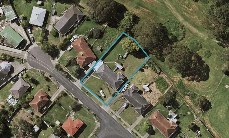 9 Bentley Road, Ōtara, Auckland - Carousel 1