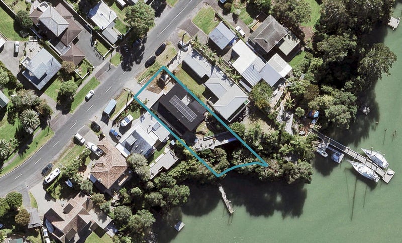 87 Ferry Parade, Herald Island, Auckland - Carousel 1