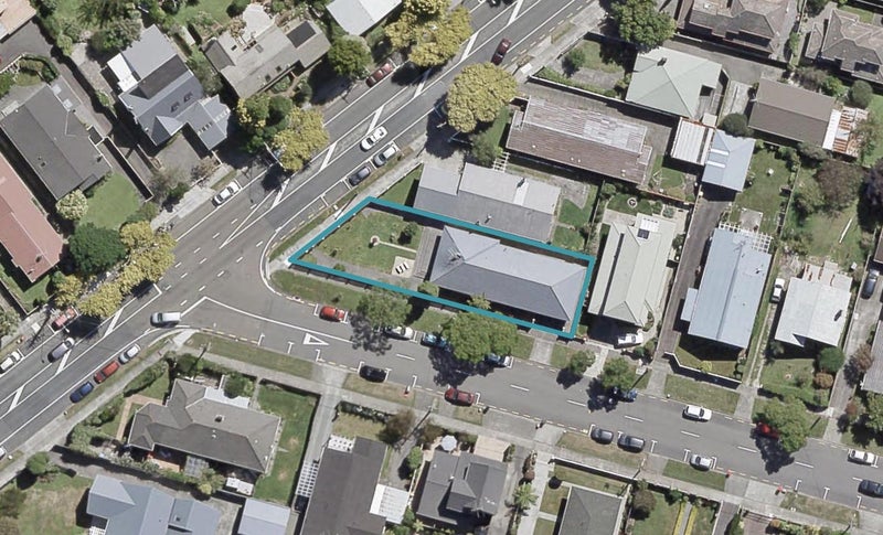 140 Kings Crescent, Hutt Central, Lower Hutt - Carousel 1