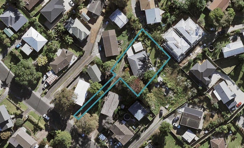 49 Normanton Street, Glenfield, Auckland - Carousel 1