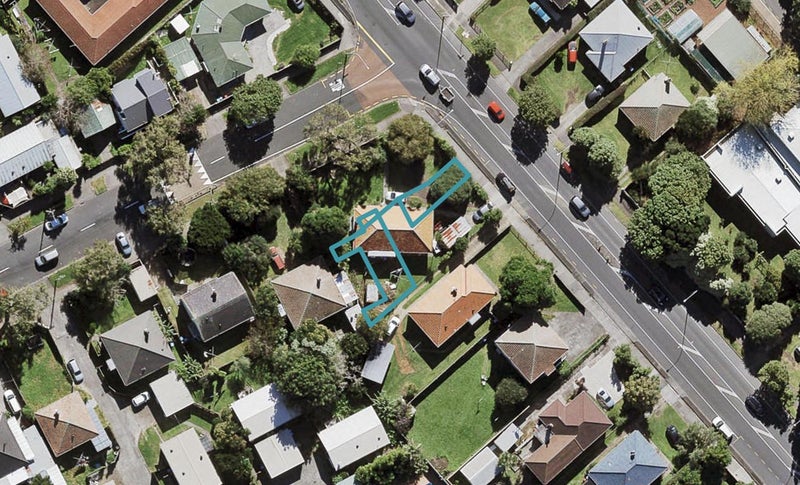 2/168 Rosebank Road, Avondale, Auckland - Carousel 1