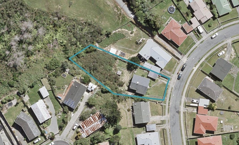 52 Speargrass Grove, Timberlea, Upper Hutt - Carousel 1