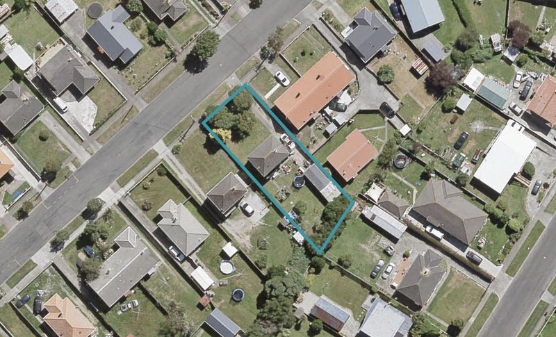150 Reynolds Street, Taita, Lower Hutt - Carousel 1