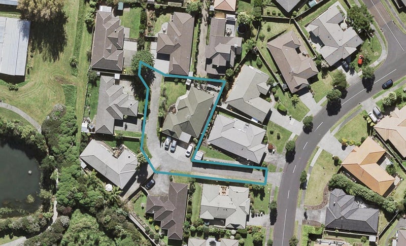 100 Buscomb Avenue, Henderson, Auckland - Carousel 1
