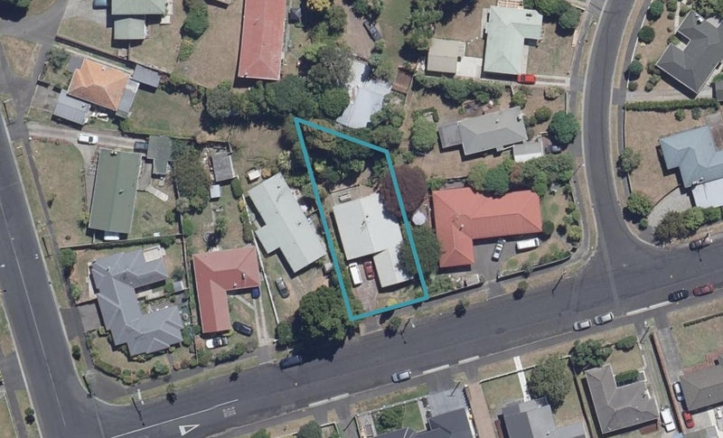 5 Naylor Street, Hamilton East, Hamilton - Carousel 1