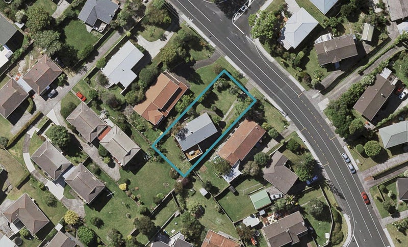 79 Sycamore Drive, Sunnynook, Auckland - Carousel 1