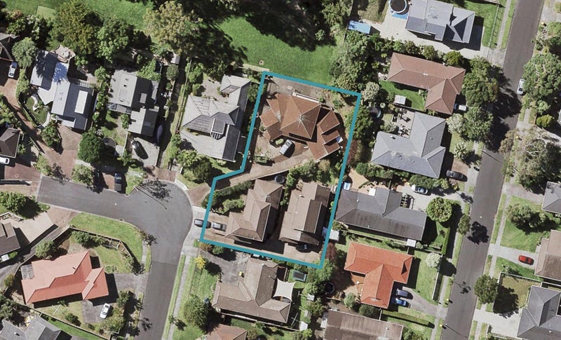 31A Britannia Place, Half Moon Bay, Auckland - Carousel 1