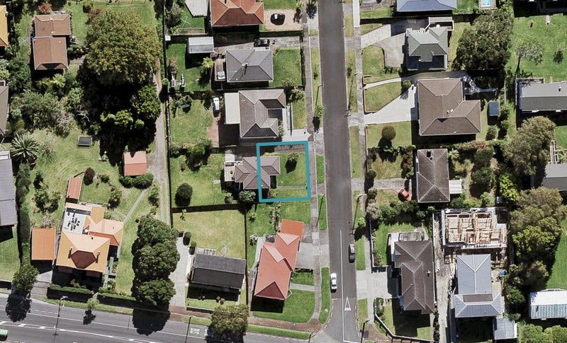 4 McFadzean Drive, Blockhouse Bay, Auckland - Carousel 1