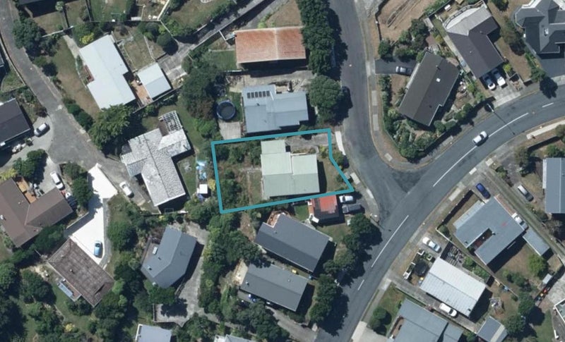 3 Forth Place, Papakowhai, Porirua - Carousel 1