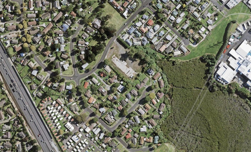 81E Kindergarten Drive, Conifer Grove, Takanini - Carousel 1