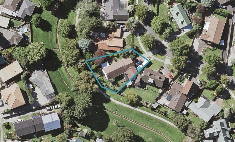 14 Orinda Close, Botany Downs, Auckland - Carousel 1