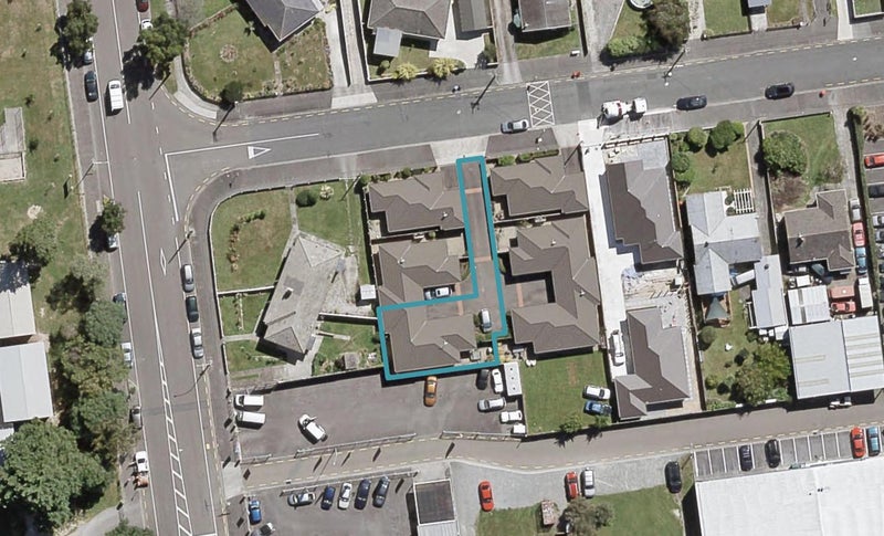 4C Savage Crescent, Upper Hutt Central, Upper Hutt - Carousel 1